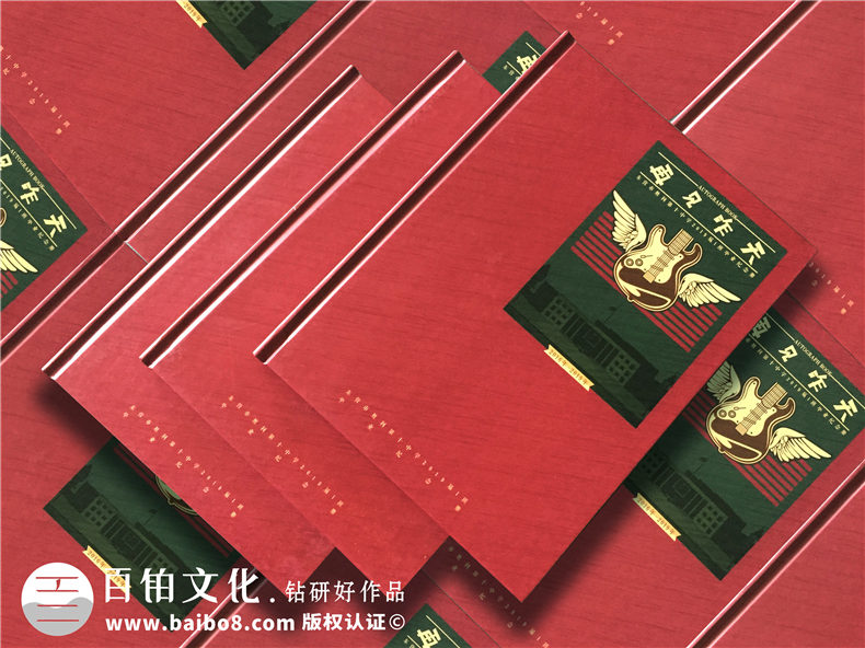 畢業(yè)紀(jì)念冊制作-在設(shè)計(jì)紀(jì)念冊時(shí)主導(dǎo)色配色該怎么選擇第1張-宣傳畫冊,紀(jì)念冊設(shè)計(jì)制作-價(jià)格費(fèi)用,文案模板,印刷裝訂,尺寸大小