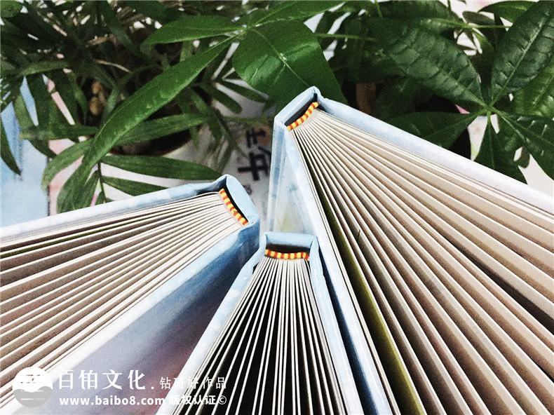 充滿童趣的小學(xué)畢業(yè)留戀冊制作制作-同學(xué)錄相冊定做-畢業(yè)冊設(shè)計(jì)