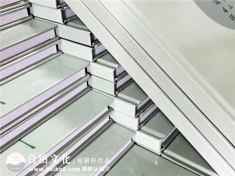 忘不了翻看同學(xué)聚會(huì)相冊(cè)時(shí)的感觸-對(duì)老友紀(jì)念冊(cè)極盡贊美-宜賓二中
