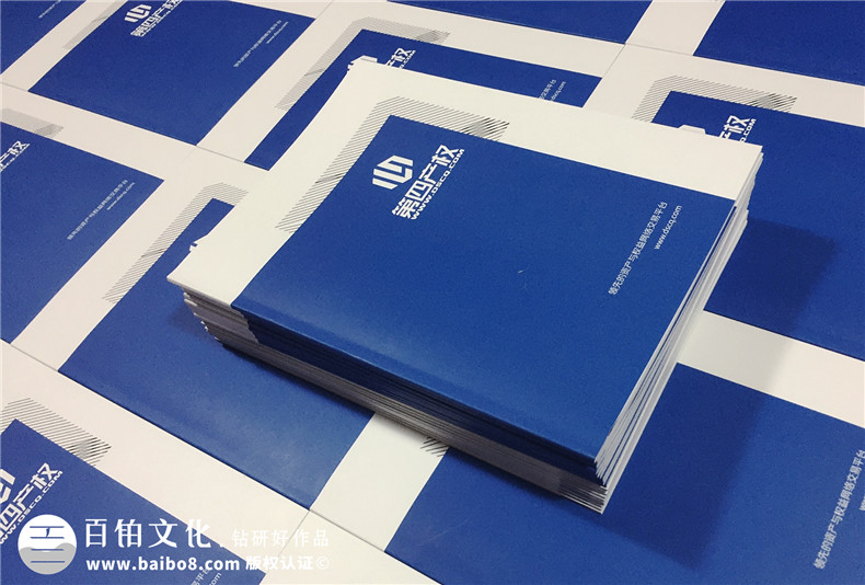 高端的企業(yè)畫冊和宣傳冊如何設計更好第1張-宣傳畫冊,紀念冊設計制作-價格費用,文案模板,印刷裝訂,尺寸大小
