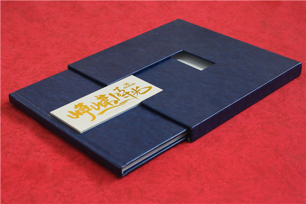上市公司領(lǐng)導(dǎo)榮休紀(jì)念冊(cè)-老領(lǐng)導(dǎo)退休畫(huà)冊(cè)定制