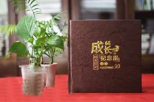 制作紀(jì)念冊 記載美好往事 大概的紀(jì)念冊制作流程是怎樣的？